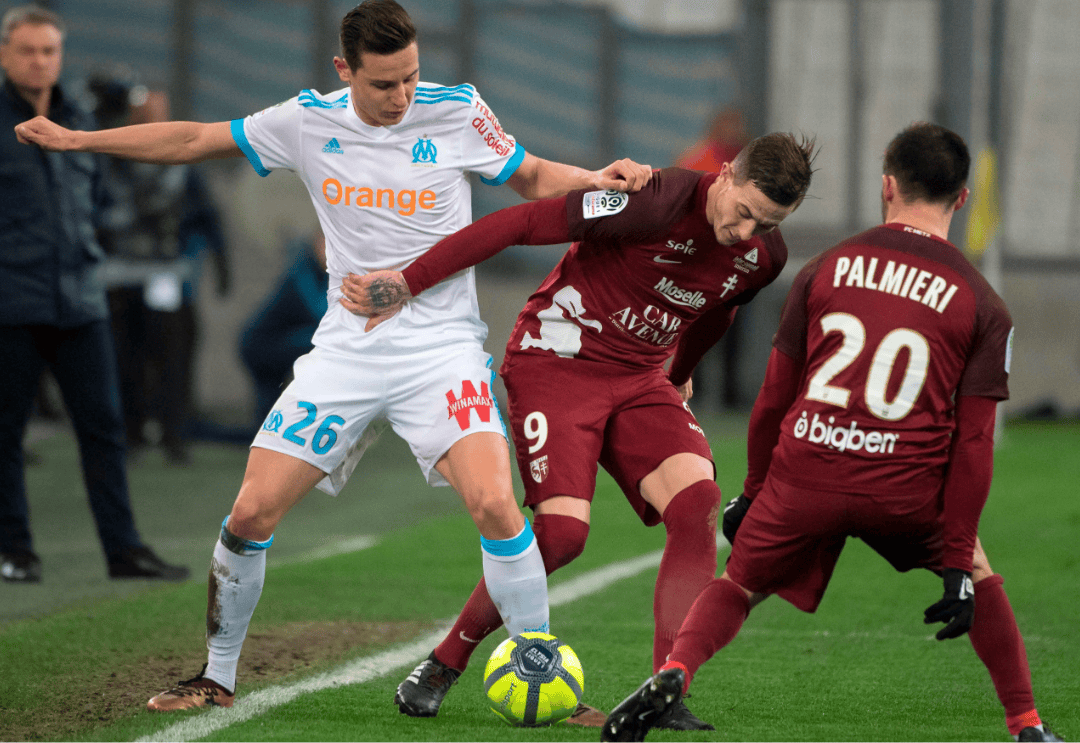 开云APP-今夜体能课后，瓦伦西亚强势反弹备战法国杯，压力陡增，资深球员宣示担当(巴伦西亚近10场战绩1胜2平7负进11球失19球)