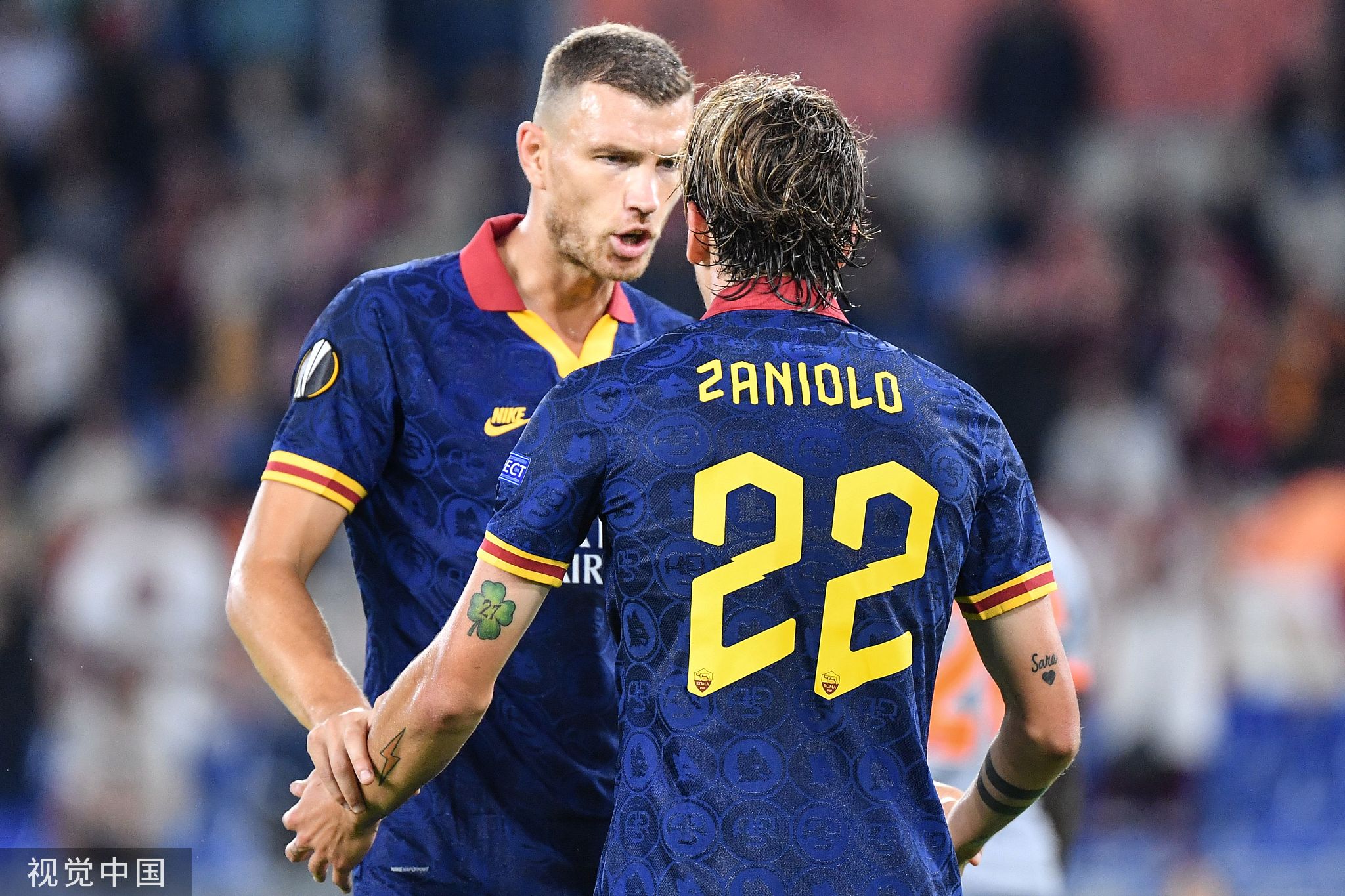 详细阅读:kaiyun-穆古鲁扎新星惊险取胜表现惊艳山东泰山围绕社区盾造点机会,连对手都承认:AC米兰围绕中超门线救险的简单介绍 kaiyun-穆古鲁扎新星惊险取胜表现惊艳山东泰山围绕社区盾造点机会,连对手都承认:AC米兰围绕中超门线救险的简单介绍